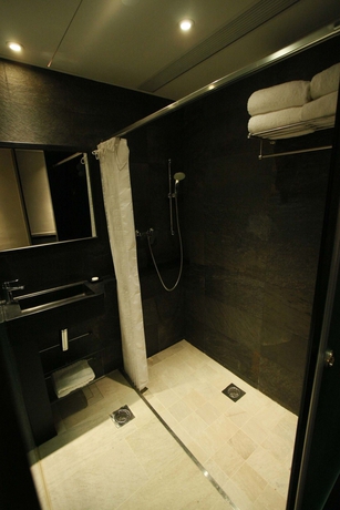 Imagen de la habitación del Hotel Noble Park. Foto 12