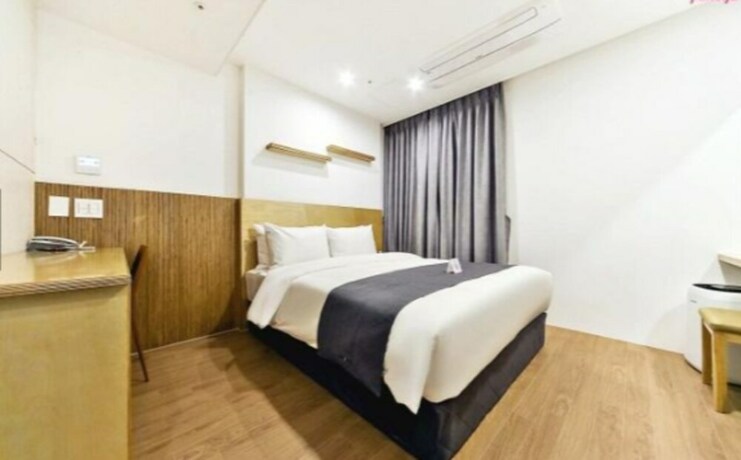Imagen de la habitación del Hotel Noble Stay. Foto 24