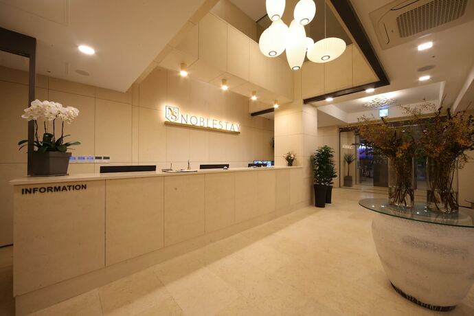 Imagen de los interiores del Hotel Noble Stay. Foto 34