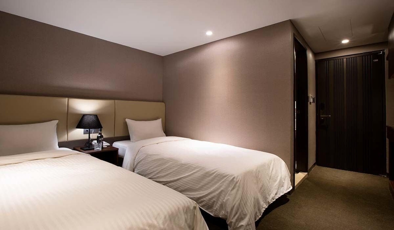 Imagen de la habitación del Hotel Noble, Taipei. Foto 5
