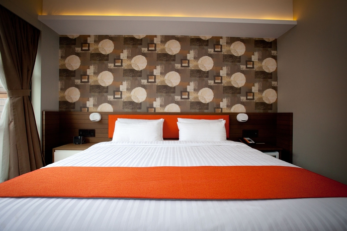 Imagen de la habitación del Hotel NobleDEN. Foto 12