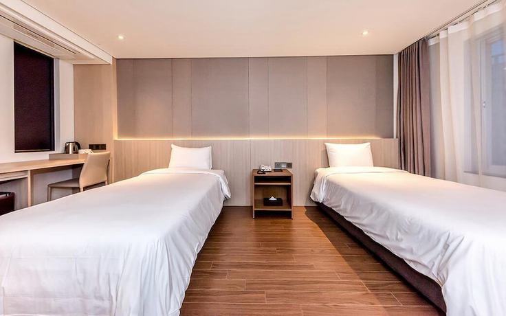 Imagen de la habitación del Hotel Noblepia. Foto 8