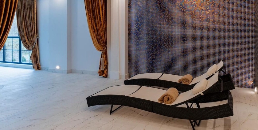 Imagen de la piscina del Hotel Noblesse Boutique and Spa. Foto 17