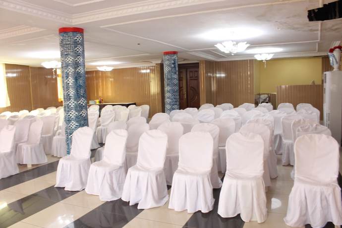 Imagen de los interiores del Hotel Noblesse, Yaound&eacute;. Foto 18