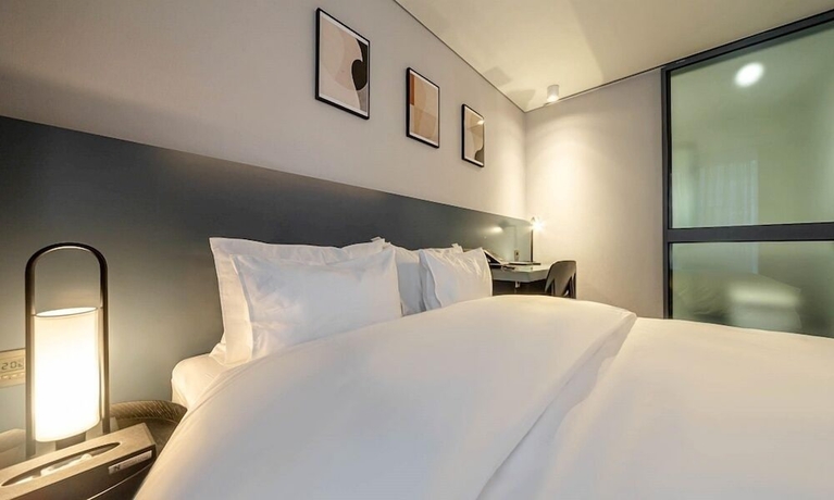 Imagen de la habitación del Hotel Noblion. Foto 3