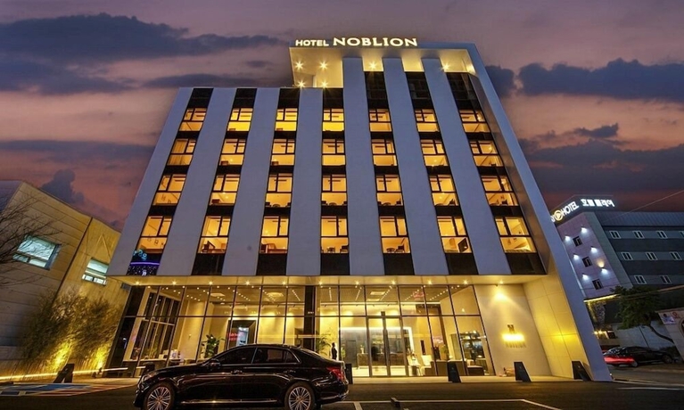 Imagen general del Hotel Noblion. Foto 1