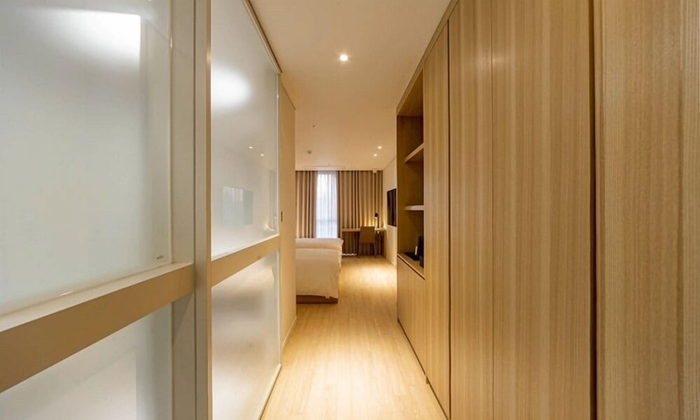 Imagen de la habitación del Hotel Noblion. Foto 16