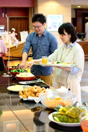 Imagen del bar/restaurante del Hotel Noboribetsu Manseikaku. Foto 2