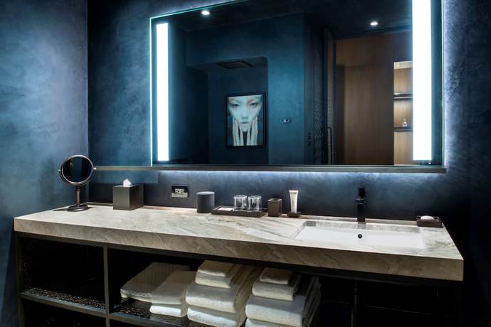 Imagen de la habitación del Hotel Nobu Chicago. Foto 16