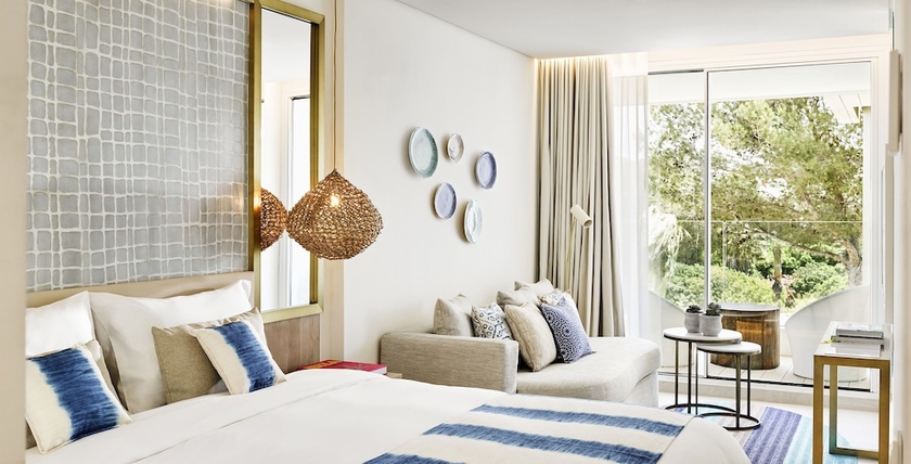 Imagen de la habitación del Hotel Nobu Ibiza Bay. Foto 9