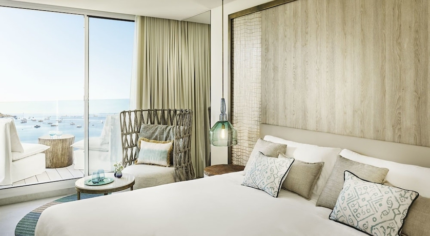 Imagen de la habitación del Hotel Nobu Ibiza Bay. Foto 13