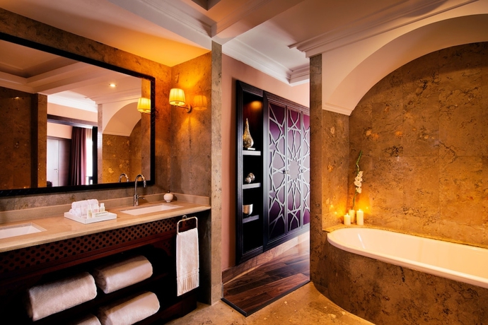 Imagen de la habitación del Hotel Nobu Marrakech. Foto 9