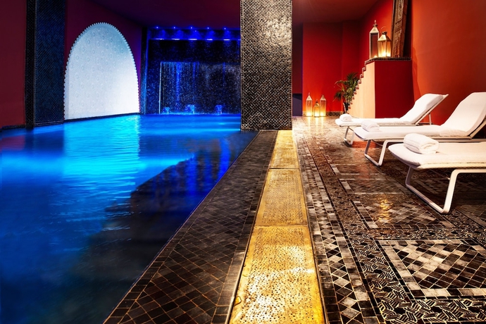Imagen de la piscina del Hotel Nobu Marrakech. Foto 17