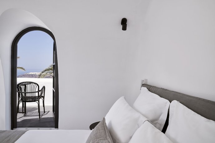Imagen de la habitación del Hotel Nobu Santorini. Foto 6