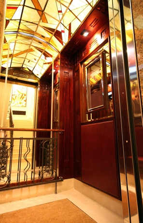 Imagen de los interiores del Hotel Nobu Warsaw. Foto 7