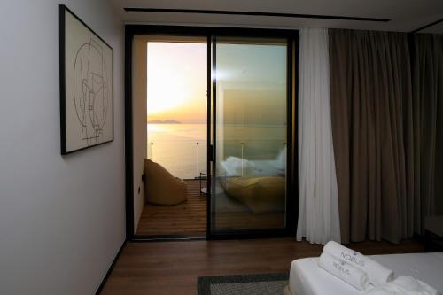 Imagen de la habitación del Hotel Nobus. Foto 19