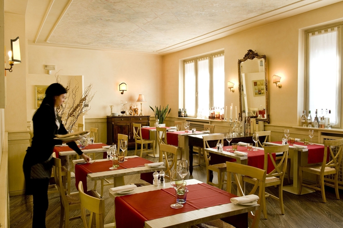 Imagen del bar/restaurante del Hotel Noce. Foto 5