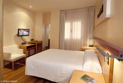 Imagen de la habitación del Hotel Nochendi. Foto 8