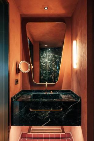 Imagen de la habitación del Hotel N&ocirc;made Temple Madrid. Foto 7