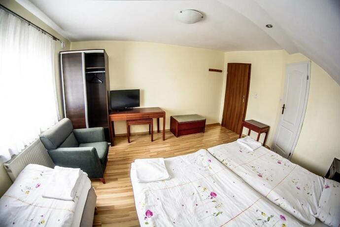 Imagen de la habitación del Hotel Noclegi Europa. Foto 15