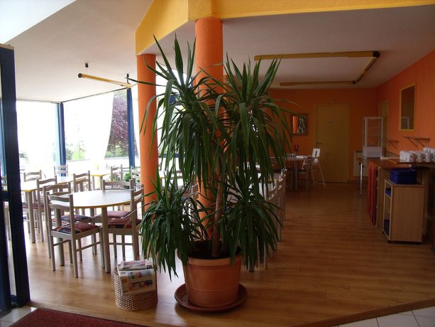 Imagen del bar/restaurante del Hotel Noctuel - Blois. Foto 2