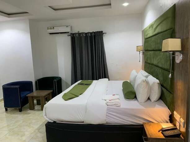 Imagen de la habitación del Hotel Nocy Castle. Foto 13