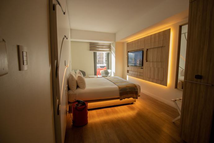 Imagen de la habitación del Hotel Nodo - Primer hotel explorador urbano. Foto 14