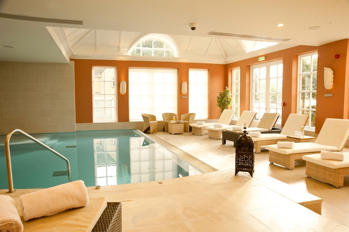 Imagen de la piscina del Hotel Noel Arms. Foto 13