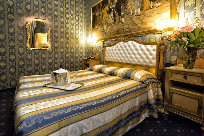 Imagen de la habitación del Hotel Noemi. Foto 17