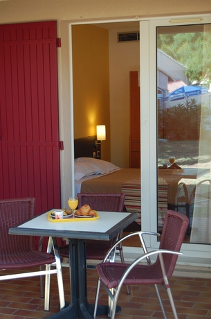 Imagen de los exteriores del Hotel Noemys Aigues-mortes. Foto 5