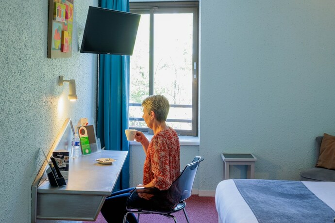 Imagen de la habitación del Hotel Noemys Brive. Foto 20