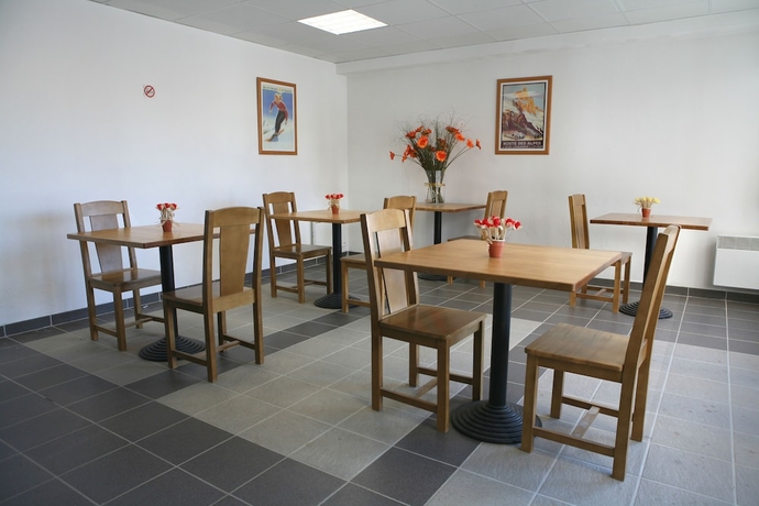 Imagen del bar/restaurante del Hotel Noemys Le Pra Palier. Foto 7