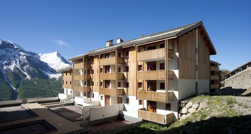 Imagen general del Hotel Noemys Le Pra Palier. Foto 2