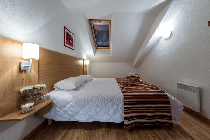 Imagen de la habitación del Hotel Noemys Les Balcons de Bois M&eacute;an. Foto 5