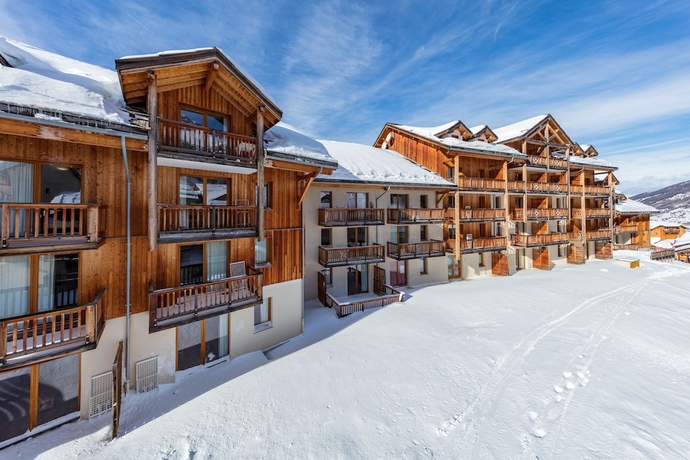 Imagen general del Hotel Noemys Les Balcons de Bois Méan. Foto 1
