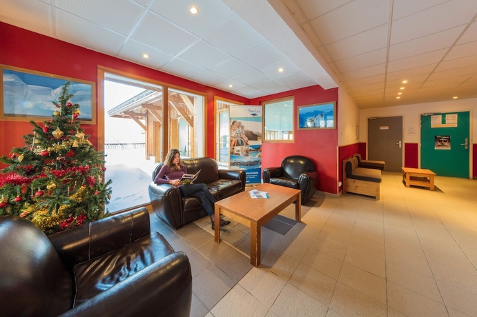 Imagen de los interiores del Hotel Noemys Les Balcons de Bois M&eacute;an. Foto 15