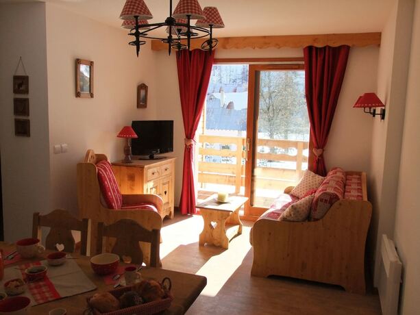 Imagen de la habitación del Hotel Noemys Les Balcons du Viso. Foto 14
