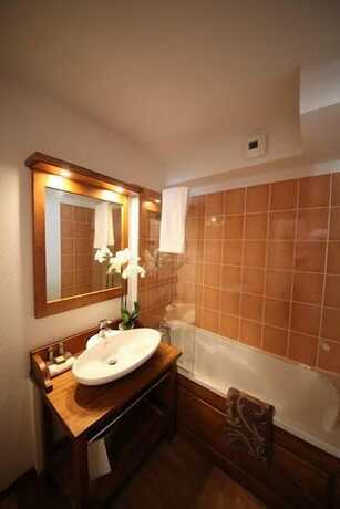 Imagen de la habitación del Hotel Noemys Les Balcons du Viso. Foto 16