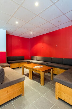 Imagen general del Hotel Noemys Les Chalets De Bois M&eacute;an. Foto 5