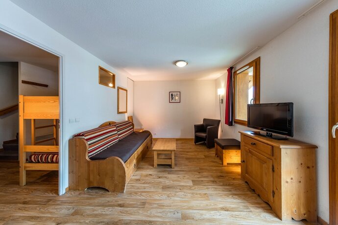 Imagen general del Hotel Noemys Les Chalets De Bois M&eacute;an. Foto 10