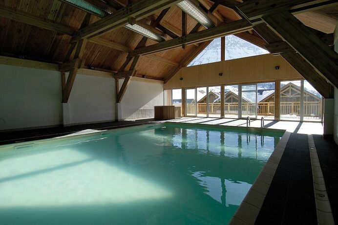 Imagen general del Hotel Noemys Les Chalets du Hameau des Aiguilles. Foto 2