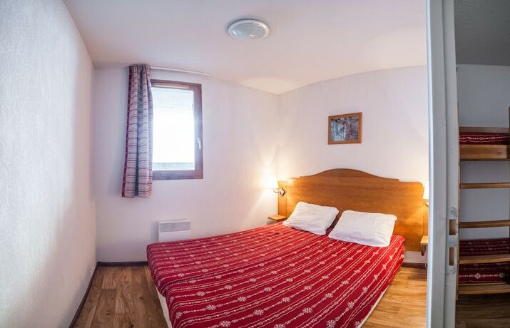 Imagen de la habitación del Hotel Noemys Les Chalets du Hameau des Aiguilles. Foto 19