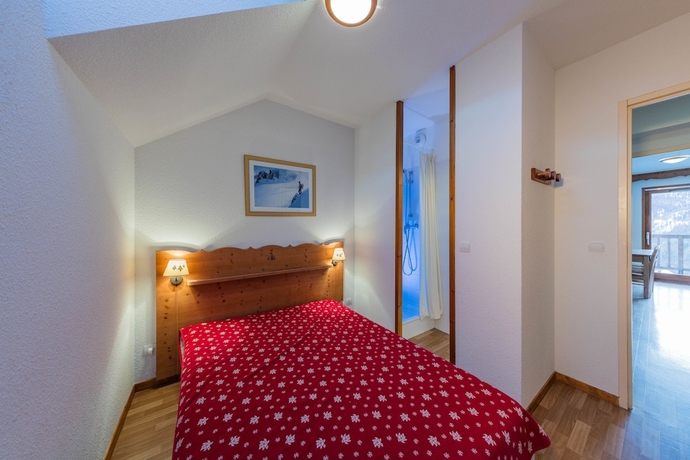 Imagen de la habitación del Hotel Noemys Les Granges D'arvieux. Foto 7