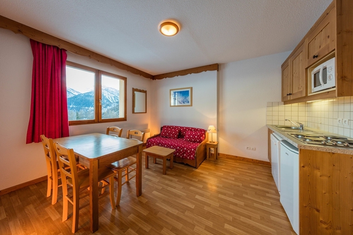 Imagen de la habitación del Hotel Noemys Les Granges D'arvieux. Foto 8