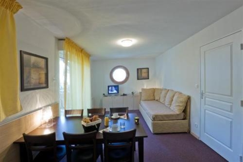 Imagen de la habitación del Hotel Noemys Les Terrasses De Labrau. Foto 7