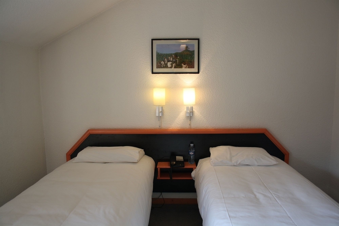 Imagen de la habitación del Hotel Noemys Viviers Du Lac. Foto 5