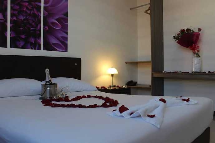 Imagen de la habitación del Hotel Nogal. Foto 4