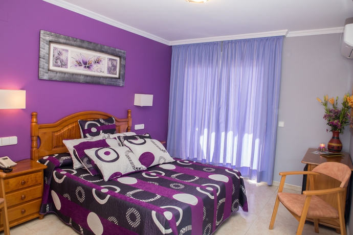 Imagen de la habitación del Hotel Noguera El Albir. Foto 4