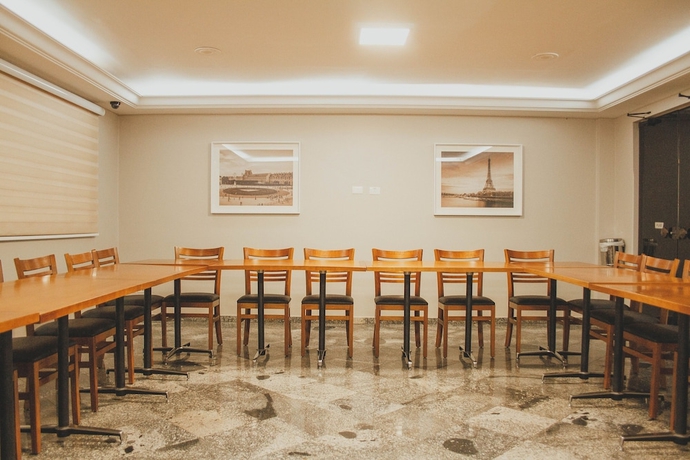 Imagen de los interiores del Hotel Nohotel Nova Odessa. Foto 16