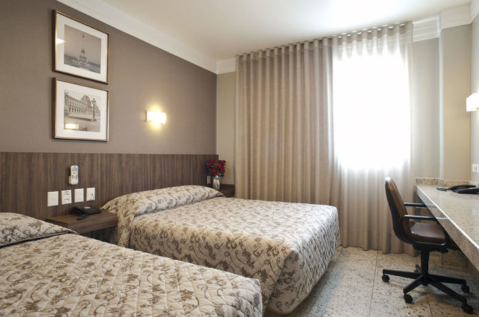 Imagen de la habitación del Hotel Nohotel Premium Americana. Foto 9